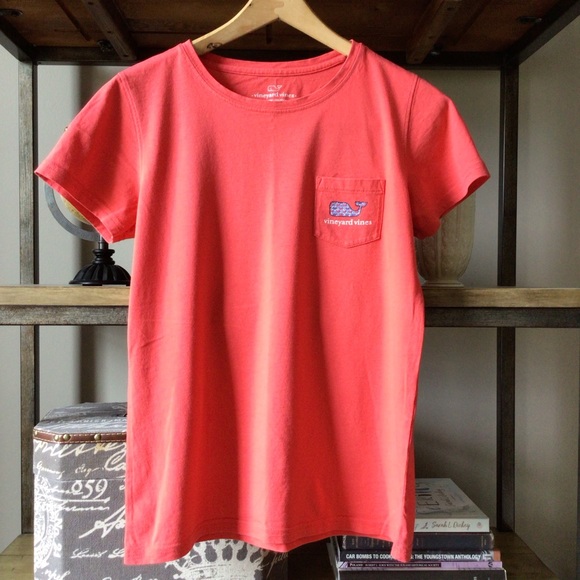 Vineyard Vines Patriotic Red Whale Pocket T-Shirt - Picture 2 of 8